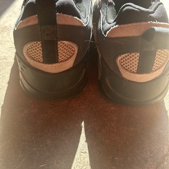 Merrell - Picture 2 of 8